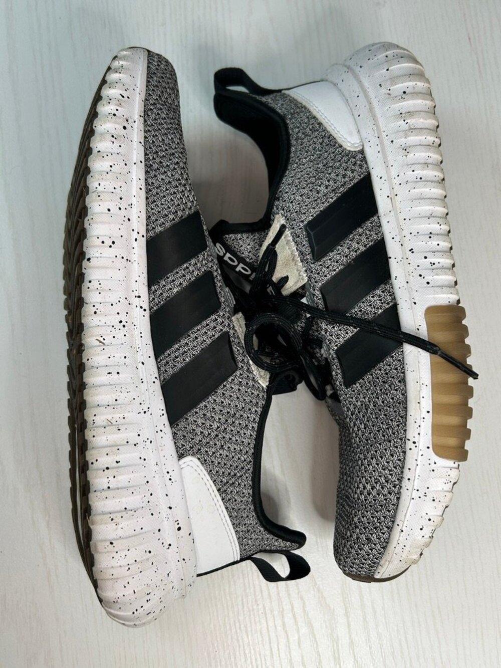 Adidas Gray Black Knit Sneakers Men's Size 8.5 Athletic Casual Streetwear Shoes - Picture 1 of 9